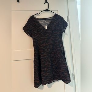 Madewell V neck mini dress